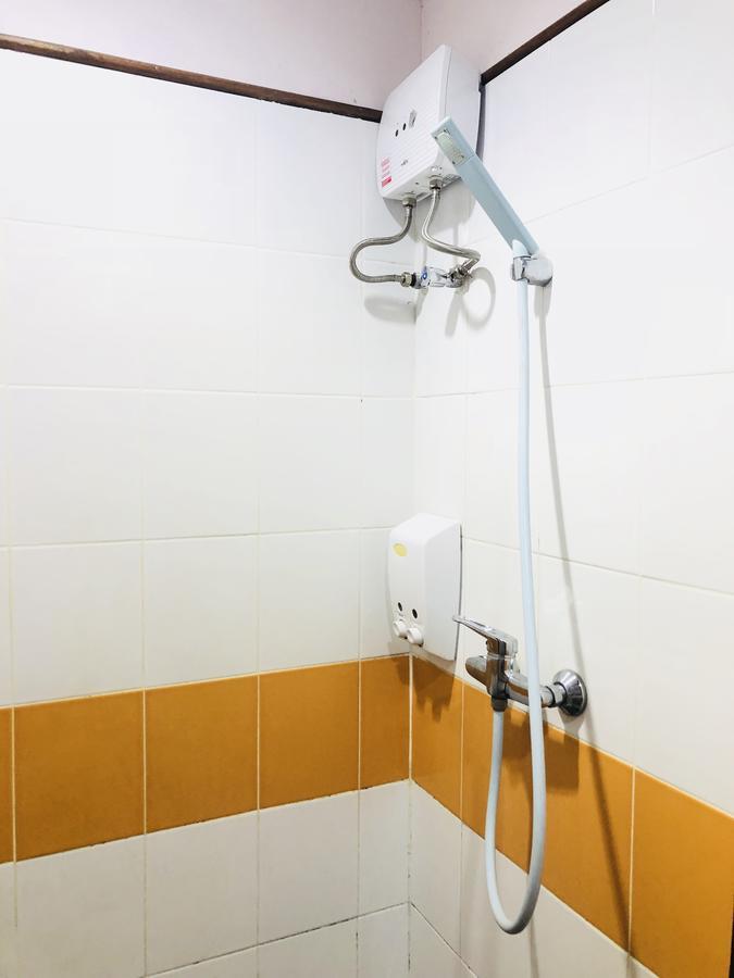 Rada Arak 79/4 Hostel Чиангмай Экстерьер фото